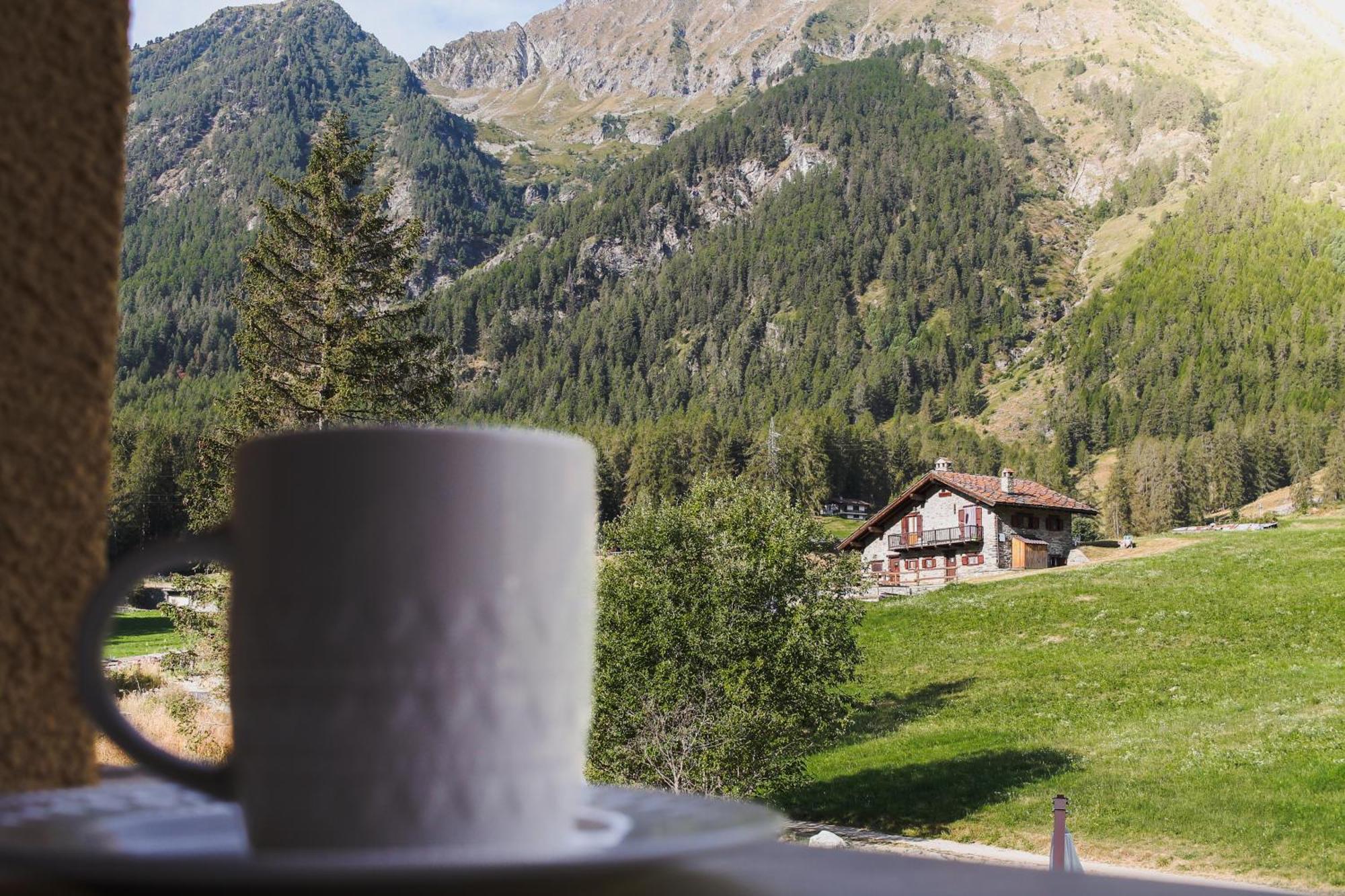 Maison Poluc Hotel Apartments Champoluc Esterno foto