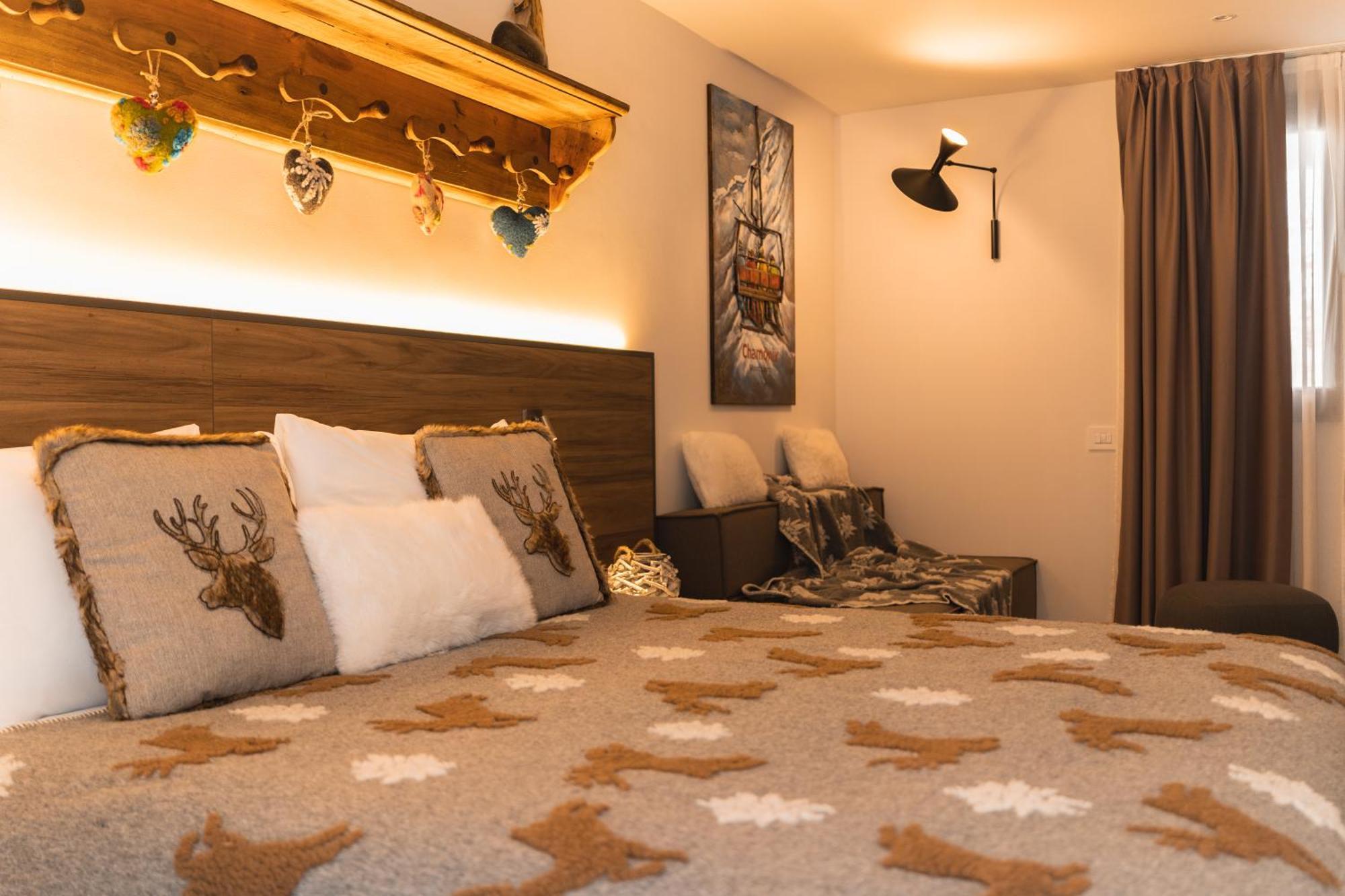 Maison Poluc Hotel Apartments Champoluc Esterno foto