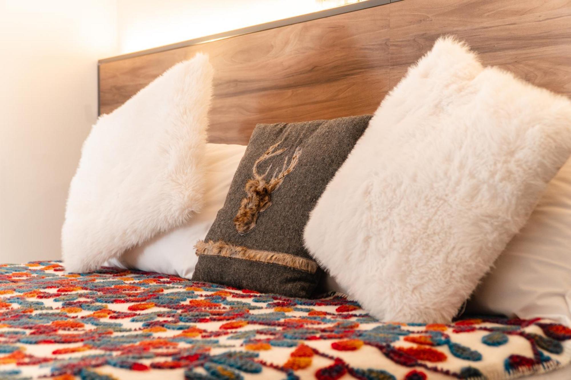 Maison Poluc Hotel Apartments Champoluc Esterno foto